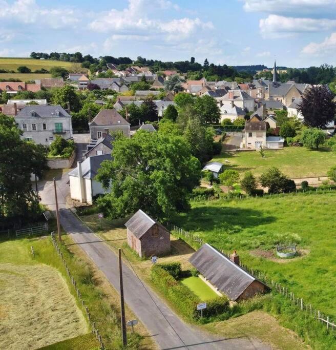 Le Doux Refuge Berceen Au Calme De Sa Campagne Pres Circuit Mans Sud, Grand Lit Avec Berceau Et Possibilite Lit Pliant En Rajout Marigne-Laille 외부 사진
